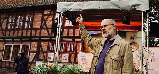 Prof. Harald Lesch war gestern Abend zu Gast am Klima-Pavillon in Nordhausen (Foto: agl) Prof. Harald Lesch war gestern Abend zu Gast am Klima-Pavillon in Nordhausen (Foto: agl)