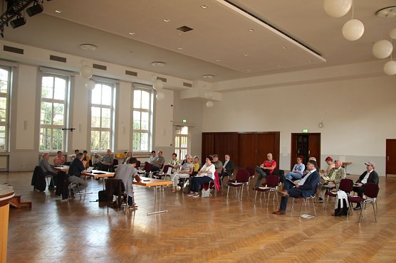 Im Bleicheröder Kulturhaus kamen gestern über 20 Interessierte zusammen (Foto: agl) Im Bleicheröder Kulturhaus kamen gestern über 20 Interessierte zusammen (Foto: agl)