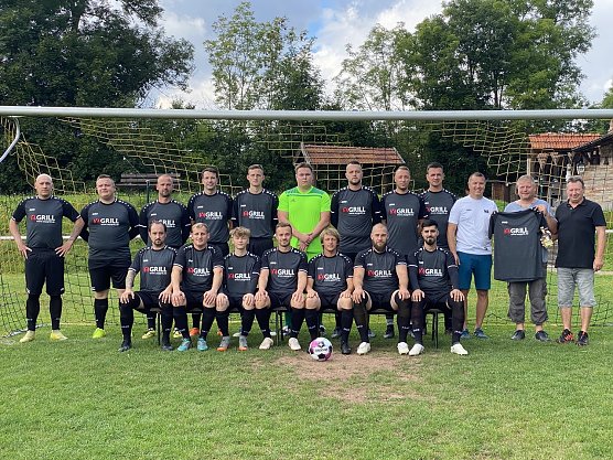 Neue Trikots f&uuml;r den SV Hohnstein (Foto: Sandra Witzel)