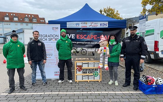 Polizei, Verkehrswacht und Kreissportbund arbeiten Hand in Hand (Foto: J.Kleinschmidt)