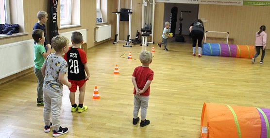 Schnuppertag bei den Boxern der BSG: Auch die Kleinsten hatten ihren Spa&szlig; (Foto: T.Ostmann)