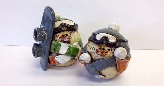 Lustige Keramikfiguren sind Bestandteil de Angebots (Foto: NTL) Lustige Keramikfiguren sind Bestandteil de Angebots (Foto: NTL)