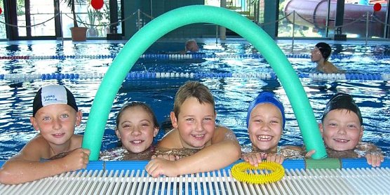 Wasserspa&szlig; in den Ferien (Foto: Badehaus)