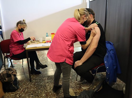 Bei Schachtbau wurden heute in sechs Stunden 570 Impfungen verabreicht (Foto: Schachtbau Nordhausen)