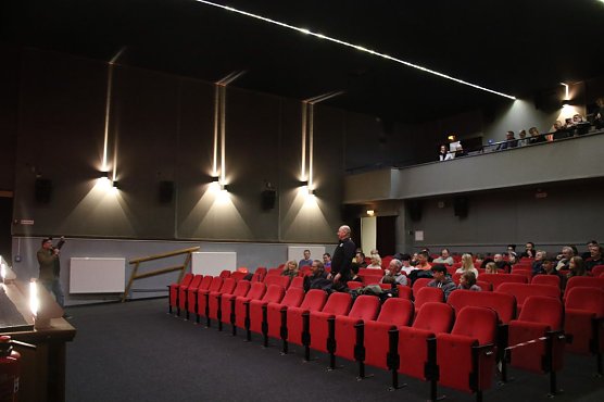 Vorhang auf im Filmtheater Bleicherode (Foto: agl)