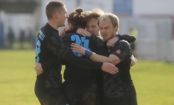 Jubeltraube heute Nachmittag im AKS mit Torsch&uuml;tze Robert Knapp (Foto: M.Liedke)