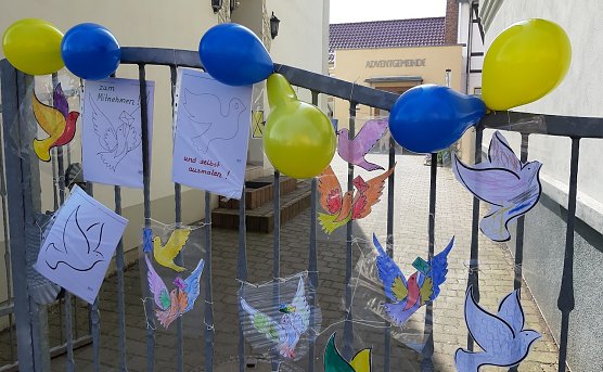 Friedenstauben wurden ausgemalt (Foto: D.Lang)