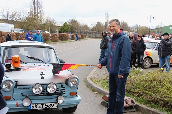 Eröffnet wurde das Rennen wieder durch Oberbügermeister Kai Buchmann (Foto: agl) Eröffnet wurde das Rennen wieder durch Oberbügermeister Kai Buchmann (Foto: agl)