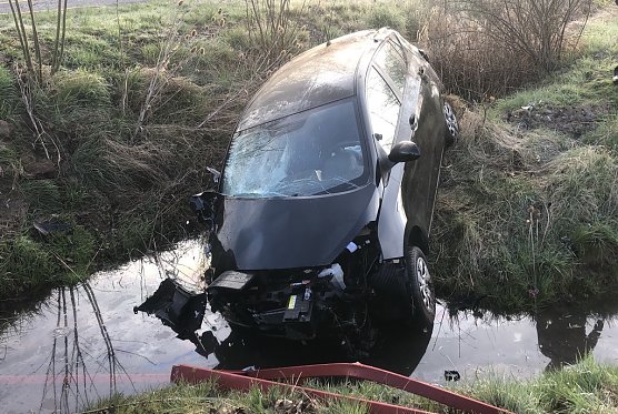 Verkehrsunfall heute Morgen bei Gro&szlig;wechsungen (Foto: S.Dietzel)