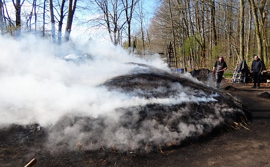 Eine Meilerei im S&uuml;dharz bei Neustadt (Foto: A.Apel)