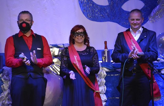 Majest&auml;tischer Besuch in G&ouml;rsbach: Das Landesprinzenpaar (Foto: P. Hankel)