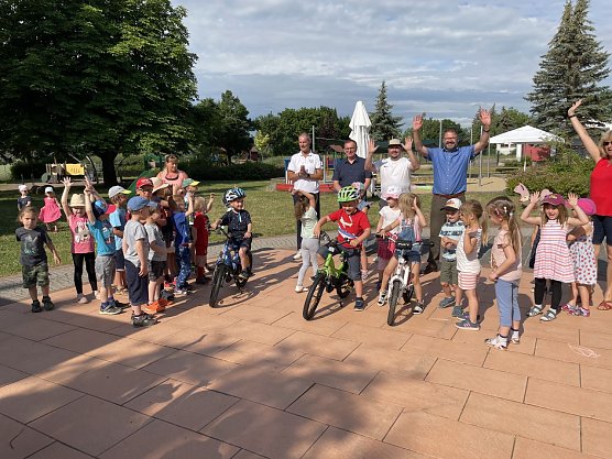 Gro&szlig;e Freude bei den Wipperspatzen (Foto: Meyer)