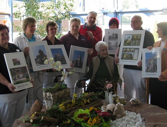 Bilder &uuml;bergeben (Foto: privat)