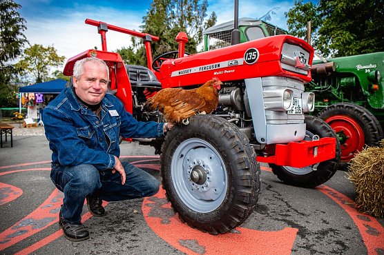 Beim Erntedankfest in der "Tradi" wird auch der Lanz-Bulldog Club mit seinen Prachtst&uuml;cken vertreten sein (Foto: C. Keil)