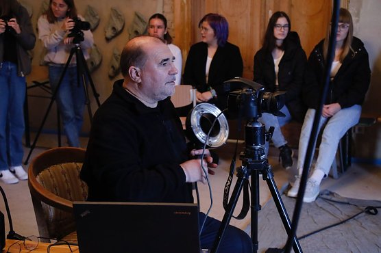 Die Bildkompostion übernimmt Fotograf Olaf Mertens (Foto: agl) Die Bildkompostion übernimmt Fotograf Olaf Mertens (Foto: agl)