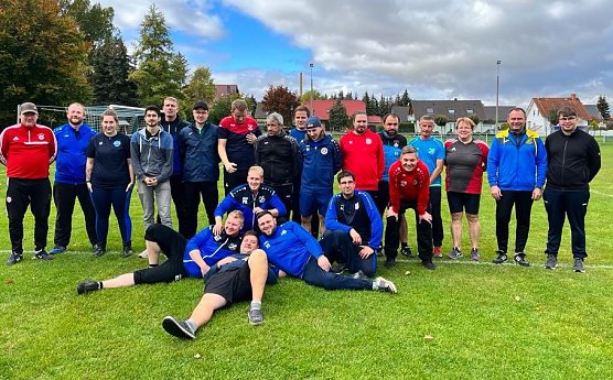 Die neuen Teamleiter nach bestandener Prüfung (Foto: S.Beer) Die neuen Teamleiter nach bestandener Prüfung (Foto: S.Beer)