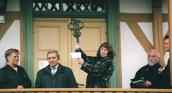 Eröffnung Ende November 2002 (Foto: H.Kneffel) Eröffnung Ende November 2002 (Foto: H.Kneffel)