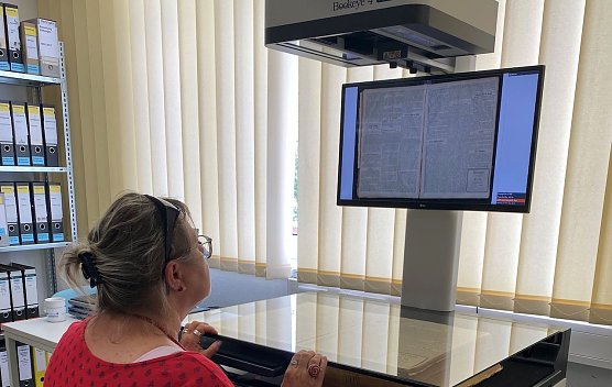 Neuer Scanner f&uuml;r das Kreisarchiv (Foto: J.Piper)