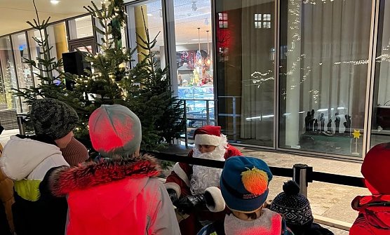 T&uuml;rchen&ouml;ffnen auf dem Weihnachtsmarkt (Foto: Stadtverwaltung Nordhausen)