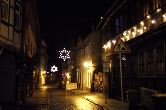 Die Nordh&auml;user Altstadt erstrahlte mit etwas Verz&ouml;gerung im Lichterglanz (Foto: Hans-Georg Backhaus)
