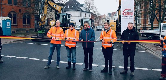 Ein Gro&szlig;projekt geht zu Ende - in Nordhausen wurde heute das Ende der Bauarbeiten in der Grimmelallee eingel&auml;utet (Foto: agl)