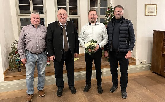 Mathias Echtermeyer (3.v.l.) will B&uuml;rgermeister in Heringen werden (Foto: CDU)