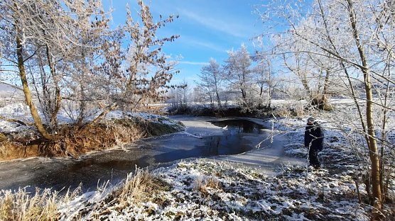 Momentaufnahmen im Advent, aufgenommen an der Wipper (Foto: Gudrun Lübbecke) Momentaufnahmen im Advent, aufgenommen an der Wipper (Foto: Gudrun Lübbecke)