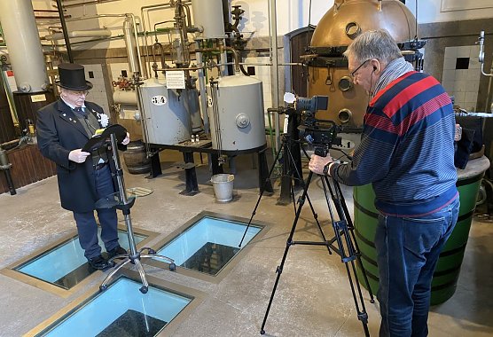 Prof. Zwanziger vor der Kamera (Foto: privat)