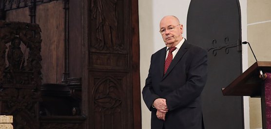 Der langj&auml;hrige Leiter der Nordh&auml;user Caritas, Norbert Klodt, wurde heute in den wohlverdienten Ruhestand verabschiedet (Foto: agl)