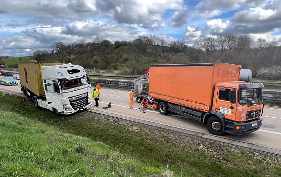 LKW-Unfall auf der A 38 (Foto: S.Dietzel) LKW-Unfall auf der A 38 (Foto: S.Dietzel)