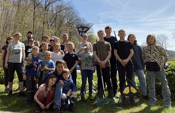 Arbeitseinsatz im Neust&auml;dter Waldbad (Foto: F&ouml;rderverein Waldbad Neustadt)