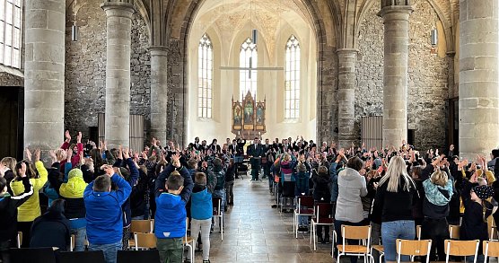 Verkehrserziehung einmal anders in der Ellricher Marktkirche (Foto: Polizei NDH) Verkehrserziehung einmal anders in der Ellricher Marktkirche (Foto: Polizei NDH)