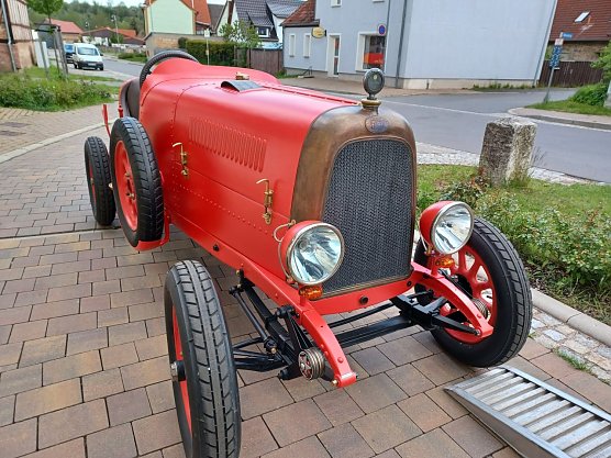 Auch FIAT Nummer zwei sieht im hohen Alter wieder gut aus (Foto: Hubert Rein) Auch FIAT Nummer zwei sieht im hohen Alter wieder gut aus (Foto: Hubert Rein)