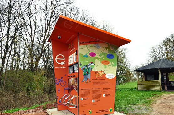 Ladestation in der Karstlandschaft S&uuml;dharz in Betrieb (Foto: ReGeLa)