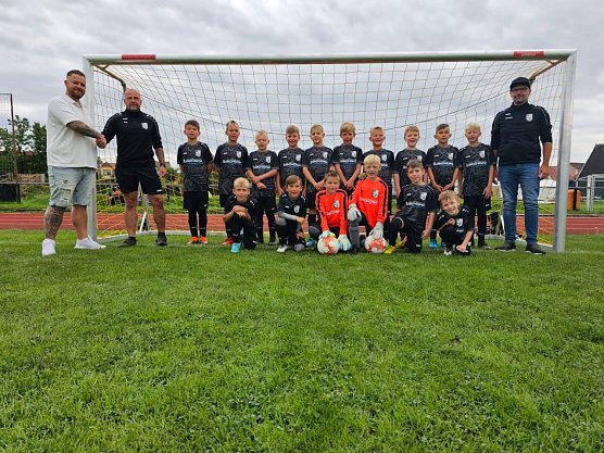 Handwerker aus Leidenschaft mit Herz f&uuml;r junge Kicker (Foto: Heiko Hieronymus)