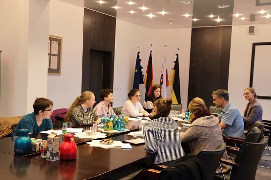 Der Kinder- und Jugendstadtrat zu Gast im Rathaus (Foto: Stadt Nordhausen) Der Kinder- und Jugendstadtrat zu Gast im Rathaus (Foto: Stadt Nordhausen)