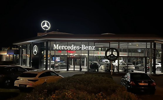 Nun leuchtet er... (Foto: red)