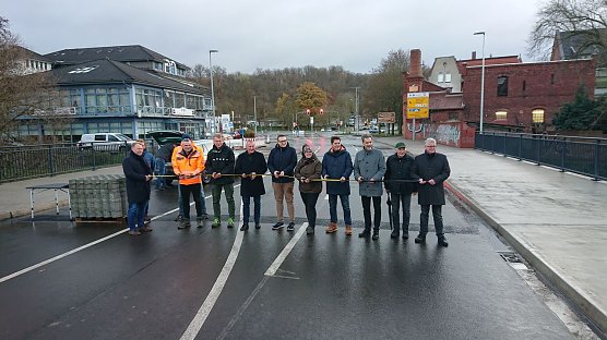 Auf der Gerhard-Hauptmann Stra&szlig;e kann der Verkehr seit heute morgen wieder rollen (Foto: agl)