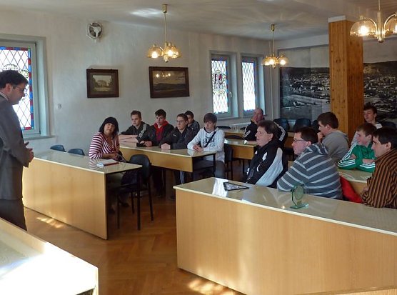 Besuch im Rathaus (Foto: E. Kagelmacher) Besuch im Rathaus (Foto: E. Kagelmacher)