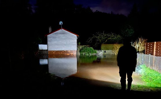 &Uuml;berflutete G&auml;rten in Niedersachswerfen (Foto: privat)