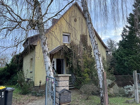 In einem Einfamilienhaus im Strohm&uuml;hlenweg kam es zu einem Wohnungsbrand mit tragischem Ausgang (Foto: S. Dietzel)