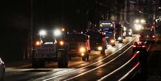 Protestkolonne in Nordhausen (Foto: agl) Protestkolonne in Nordhausen (Foto: agl)