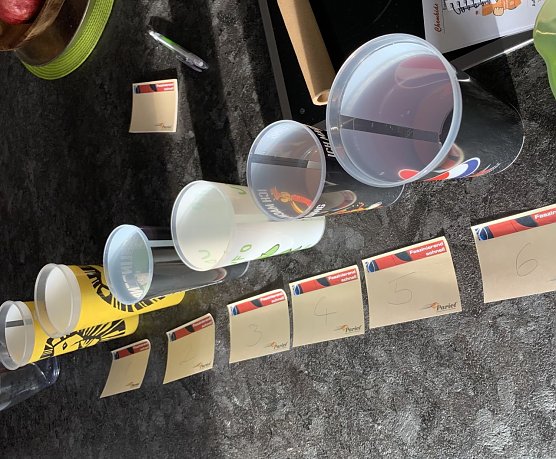 Softdrinks eignen sich auch zum experimentieren (Foto: Humboldt-Gymnasium)