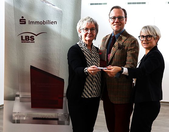 Die Kreissparkasse Nordhausen wurde mit dem Immobilien-Award 2023 f&uuml;r kompetente Beratung und umfassenden Service ausgezeichnet (Foto: Kreissparkasse Nordhausen)