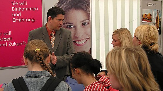 Kontakte kn&uuml;pfen (Foto: FHN)