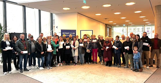 Charity-Clubs &uuml;bergeben insgesamt 9000 Euro an Vereine  (Foto: Titus Wabersich, Rotary-Club Nordhausen)