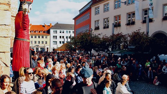 Im September 2023 lud das hastig zusammengekommende B&uuml;ndnis #nordhausen zusammen zum Fest f&uuml;r die Demokratie auf den Rathausplatz geladen, f&uuml;r die anstehenden Wahlk&auml;mpfe hat man nun weitere Aktionen angek&uuml;ndigt (Foto: agl)