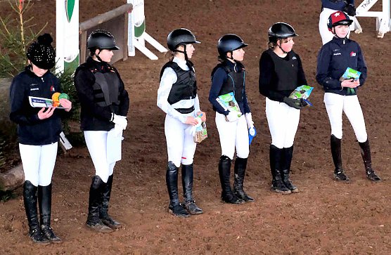 Nordth&uuml;ringer HallenspringturnierNordth&uuml;ringer Hallenspringturnier bei Herreden (Foto: Peter Blei)