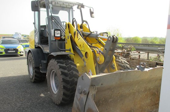 Radlader ohne Türen (Foto: LPI) Radlader ohne Türen (Foto: LPI)