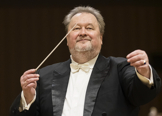 Zum 3. Schlosskonzert gibt es ein Wiedersehen mit Michael Helmrath (Foto: Marco Kneise) Zum 3. Schlosskonzert gibt es ein Wiedersehen mit Michael Helmrath (Foto: Marco Kneise)